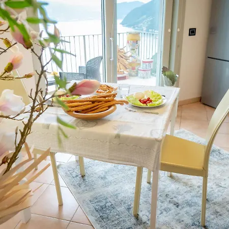 Enjoyiseolake - Serafino - Terrace & Swimming Pool On The Iseo